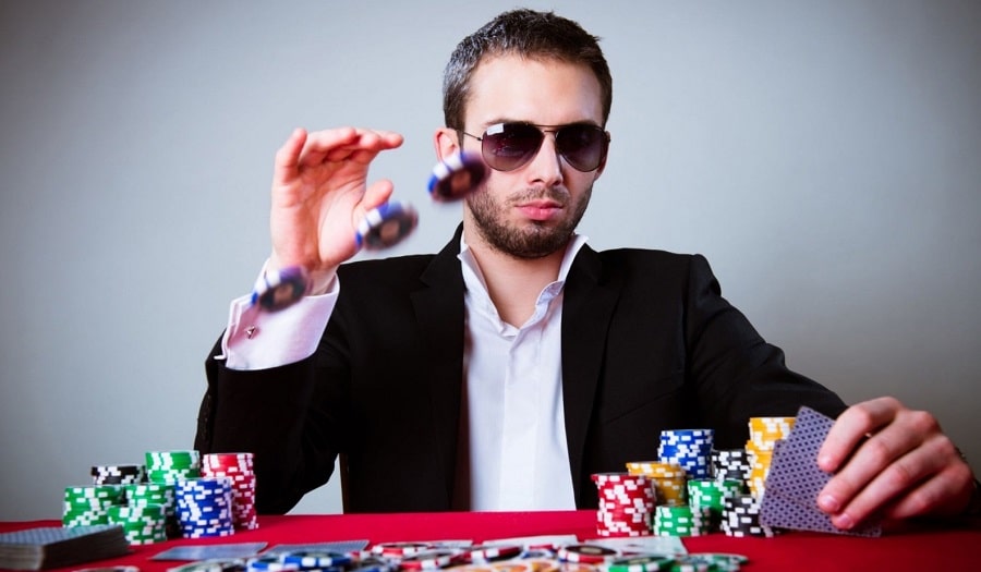 How to play poker like a pro