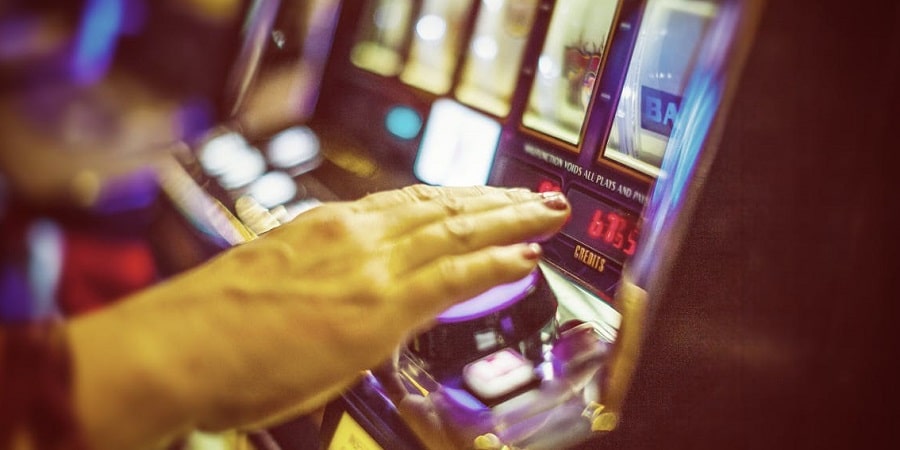 Teknologier og principper indlejret i spilleautomater 